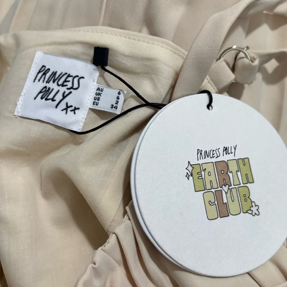 NWT ITZABELLA Women’s Chic Cream Pleated Mini Dress Taupe - Picture 12 of 16